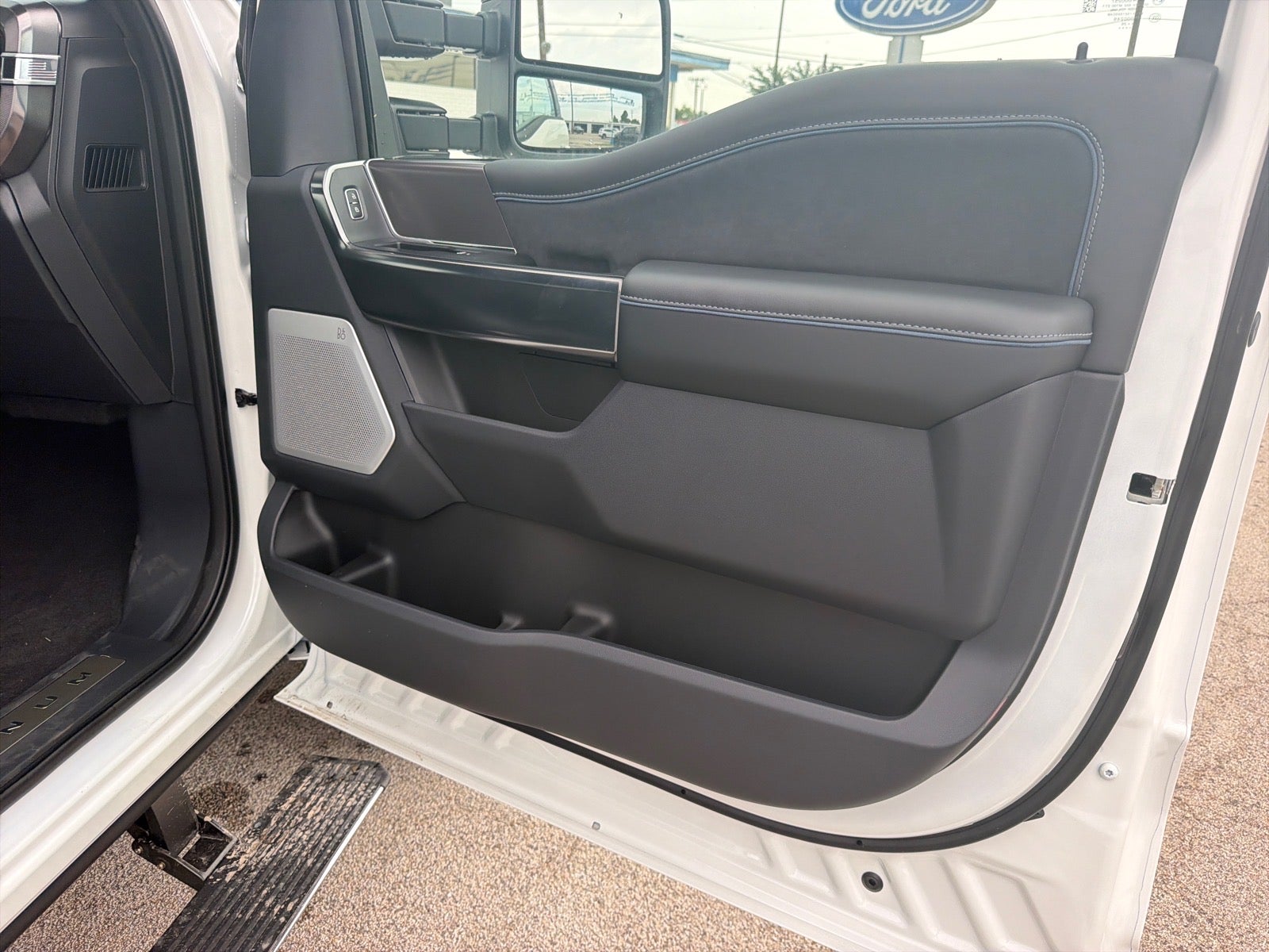 2026 Ford F-350 Super Duty Platinum