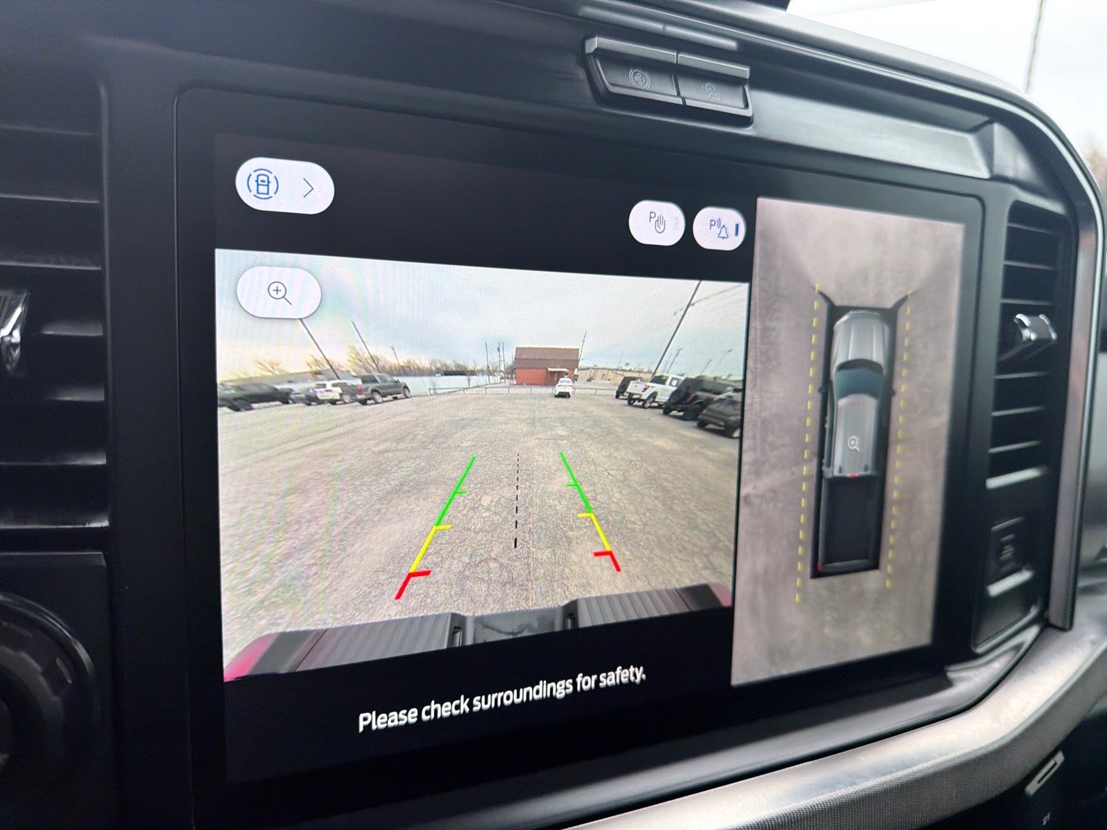 2025 Ford F-350 Super Duty Platinum