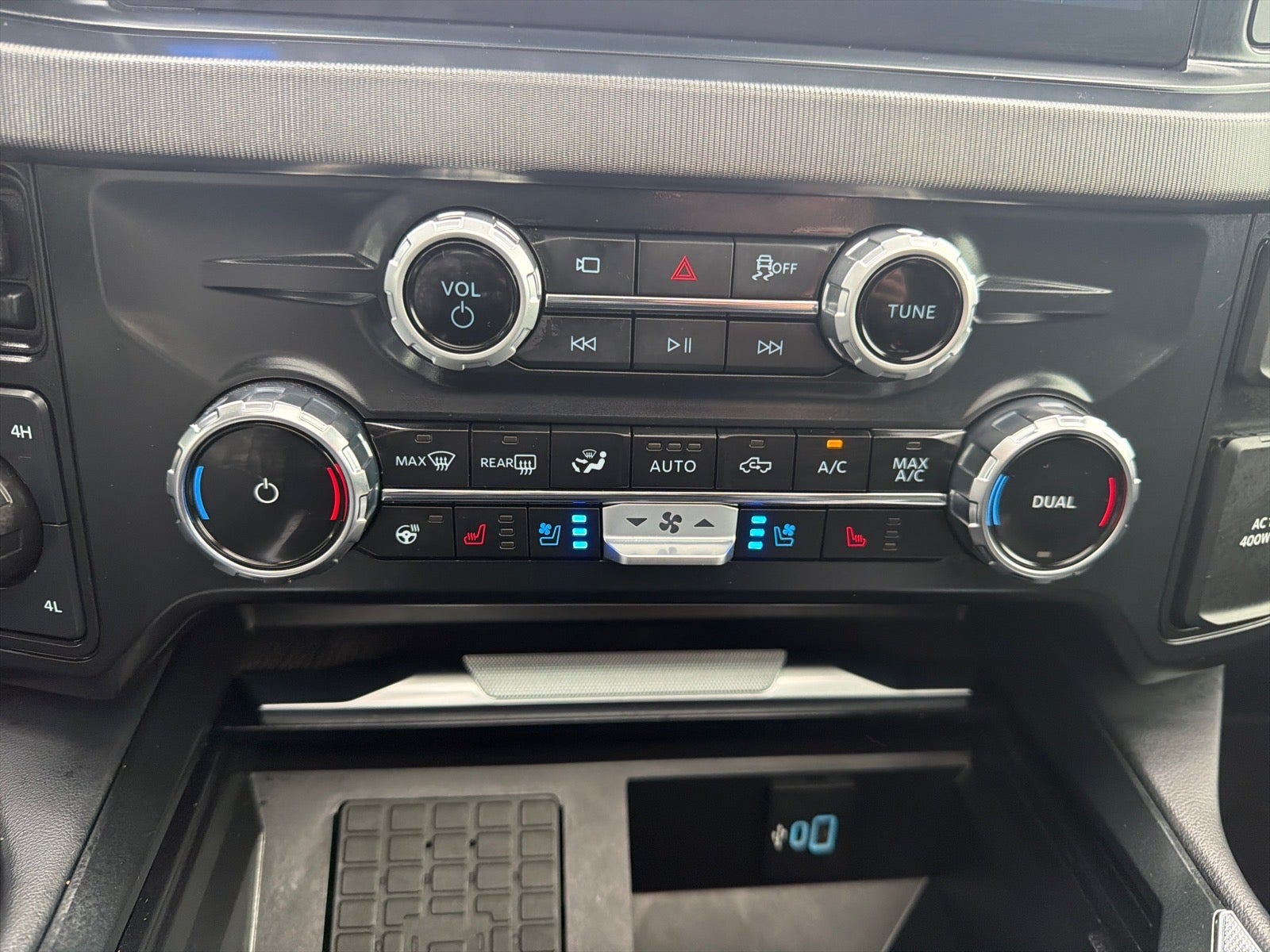 2025 Ford F-350 Super Duty Platinum