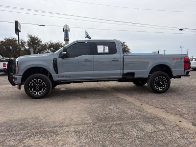 2025 Ford F-350 Super Duty Platinum
