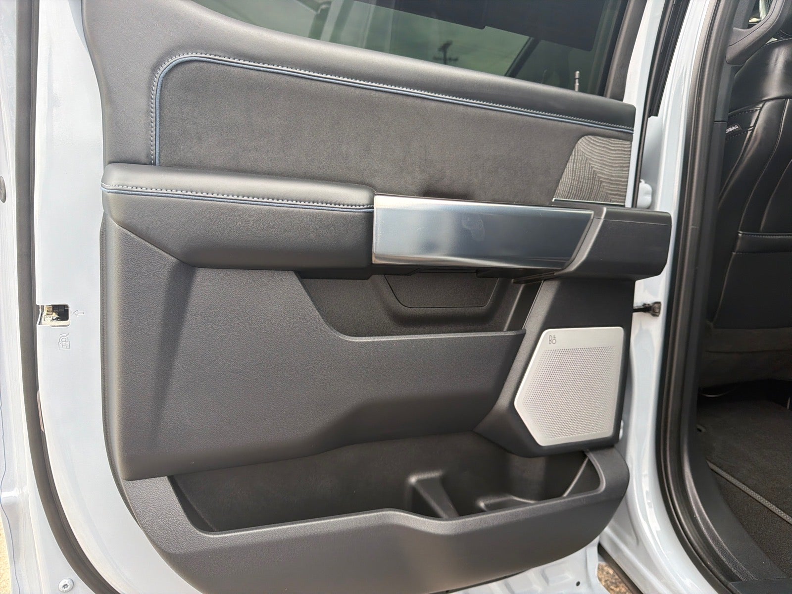 2025 Ford F-350 Super Duty Platinum