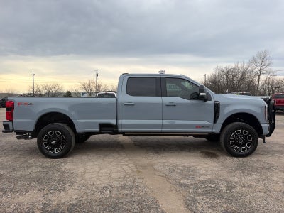 2025 Ford F-350 Super Duty Platinum