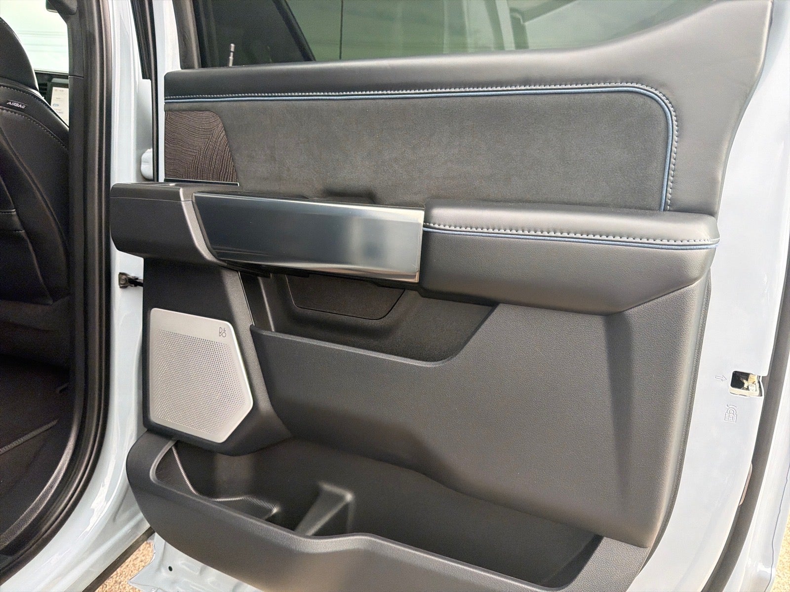 2025 Ford F-350 Super Duty Platinum