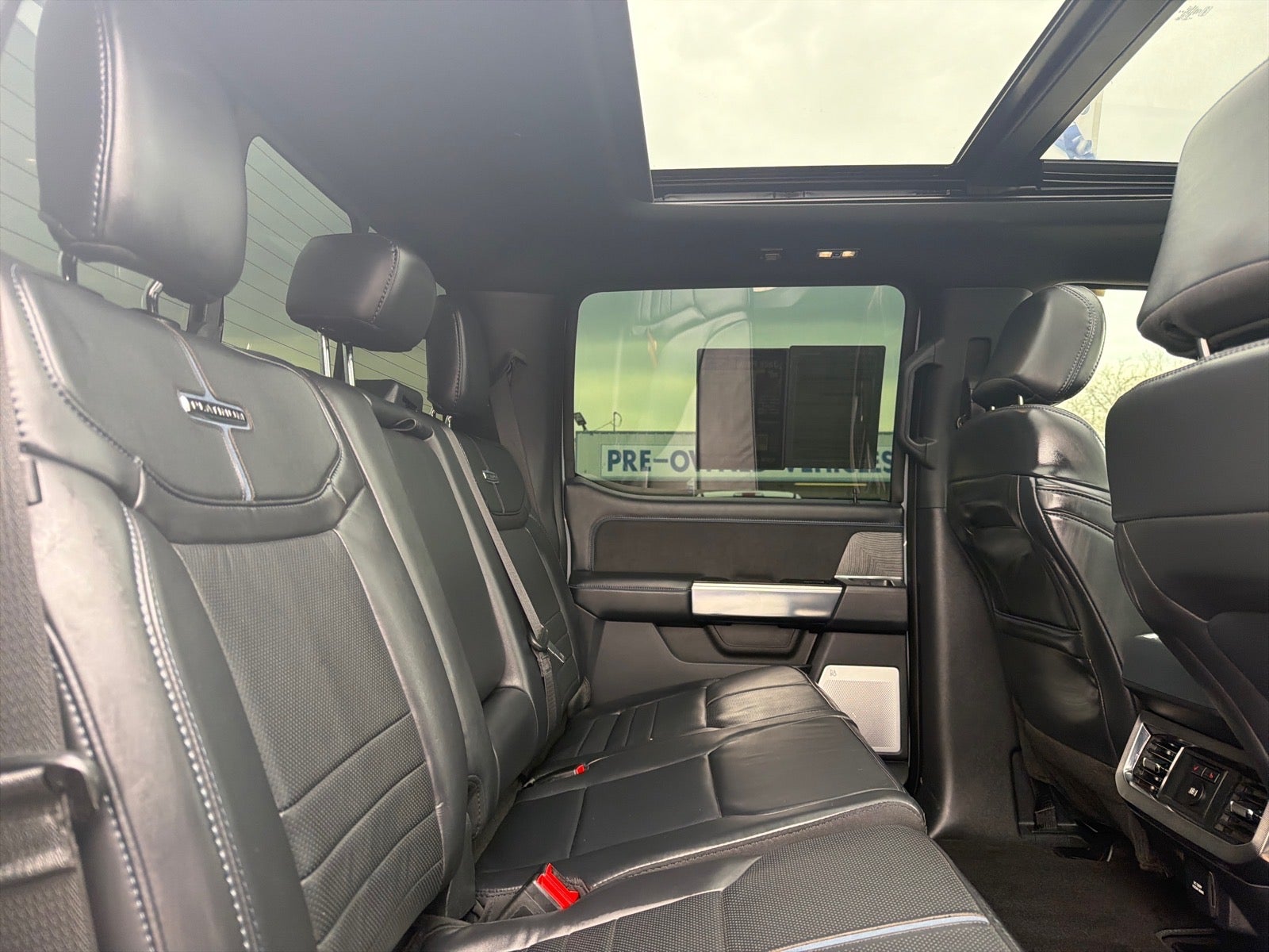 2025 Ford F-350 Super Duty Platinum