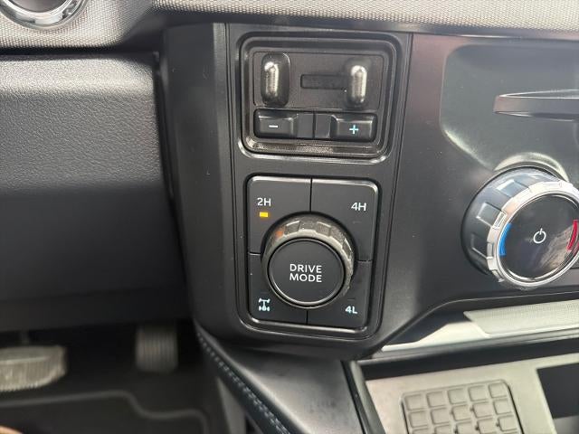 2025 Ford F-350 Super Duty Platinum