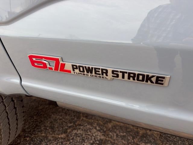 2025 Ford F-350 Super Duty Platinum