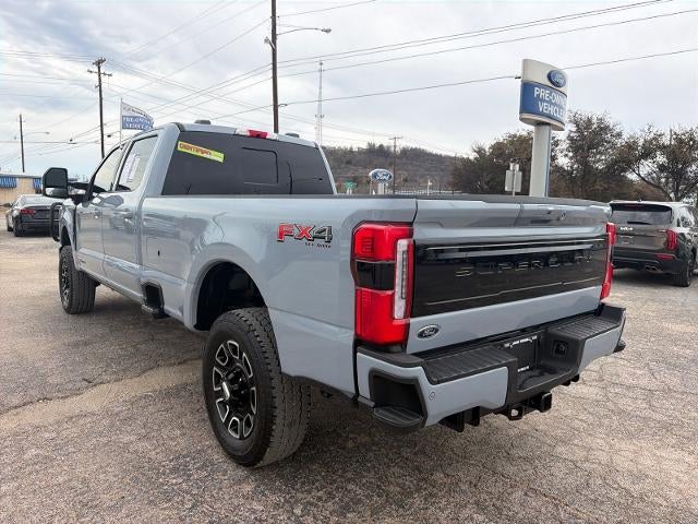 2025 Ford F-350 Super Duty Platinum
