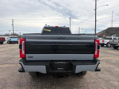 2025 Ford F-350 Super Duty Platinum