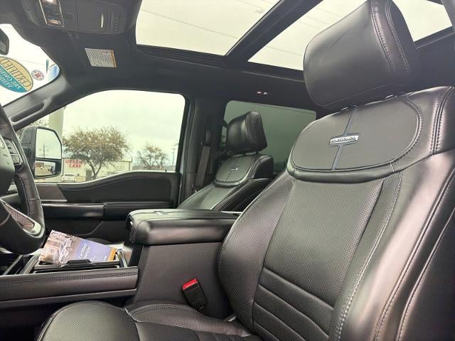 2025 Ford F-350 Super Duty Platinum