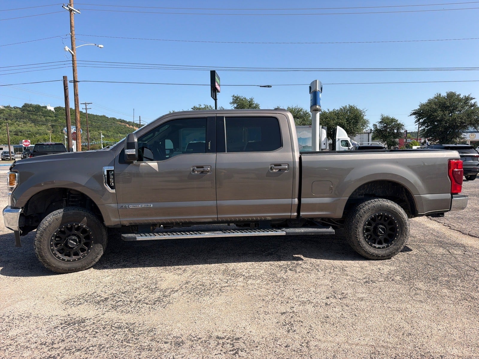 2022 Ford F-350 Super Duty Lariat