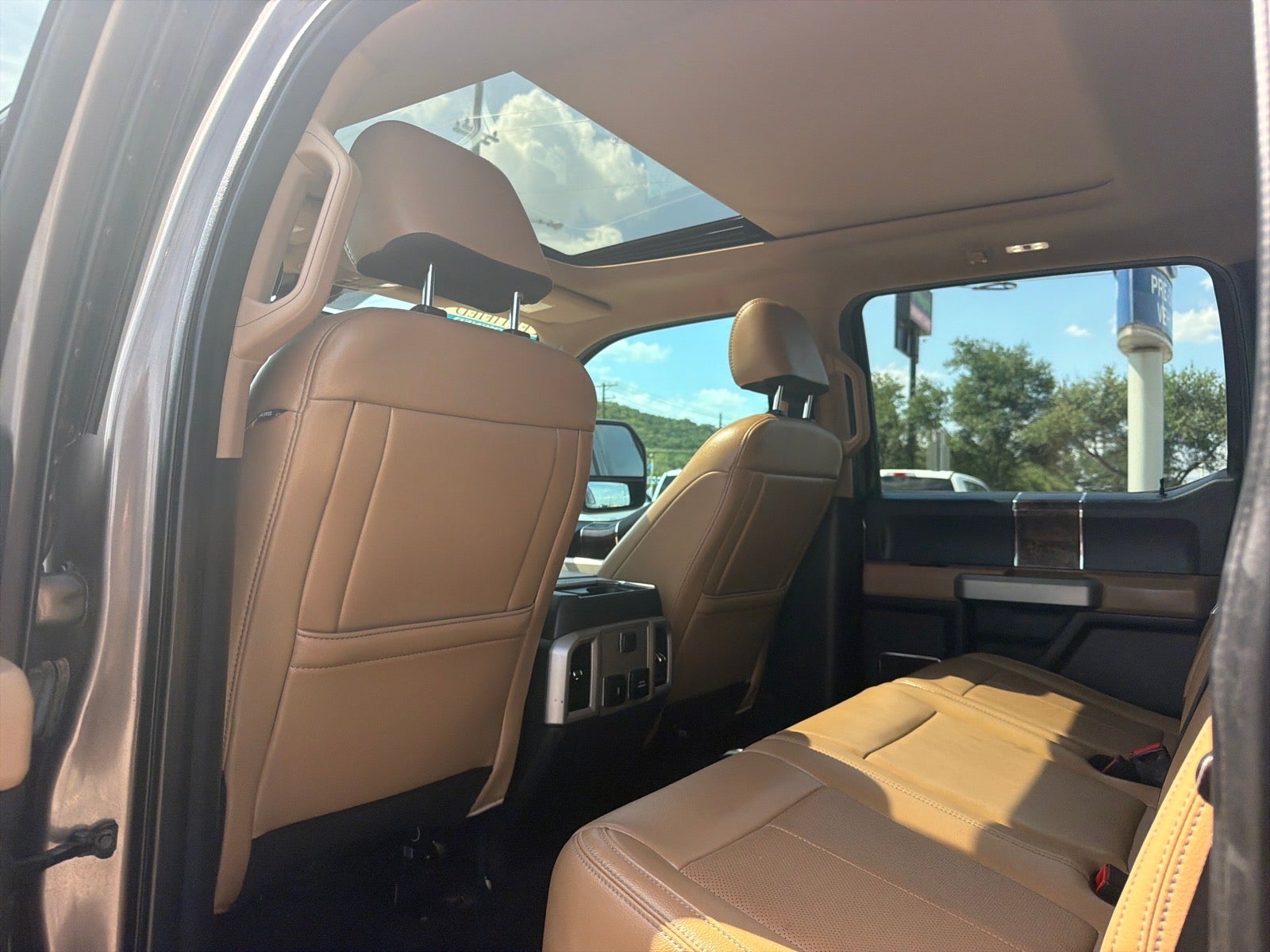 2022 Ford F-350 Super Duty Lariat