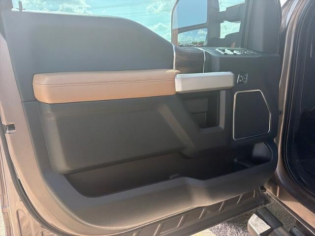 2022 Ford F-350 Super Duty Lariat