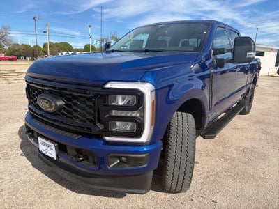 2026 Ford F-350 Super Duty Lariat