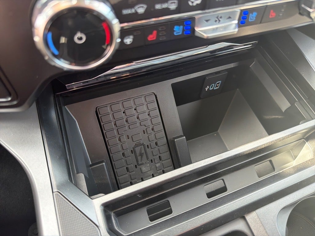 2026 Ford F-350 Super Duty Lariat