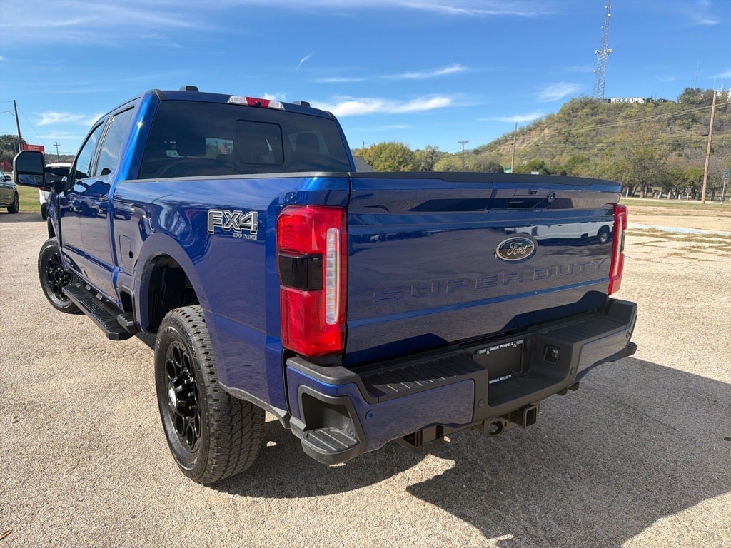 2026 Ford F-350 Super Duty Lariat