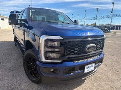 2026 Ford F-350 Super Duty Lariat