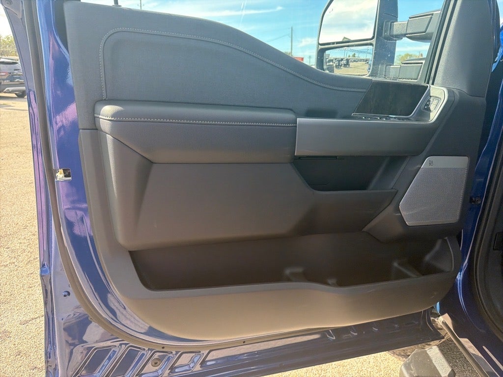 2026 Ford F-350 Super Duty Lariat