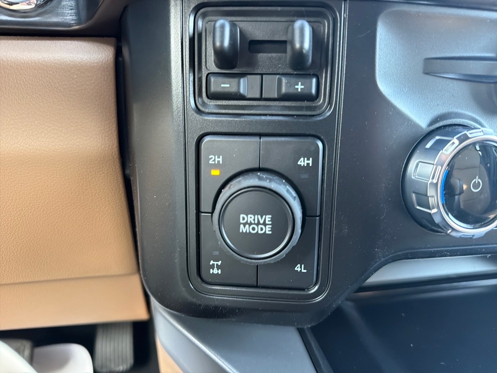 2026 Ford F-350 Super Duty Lariat