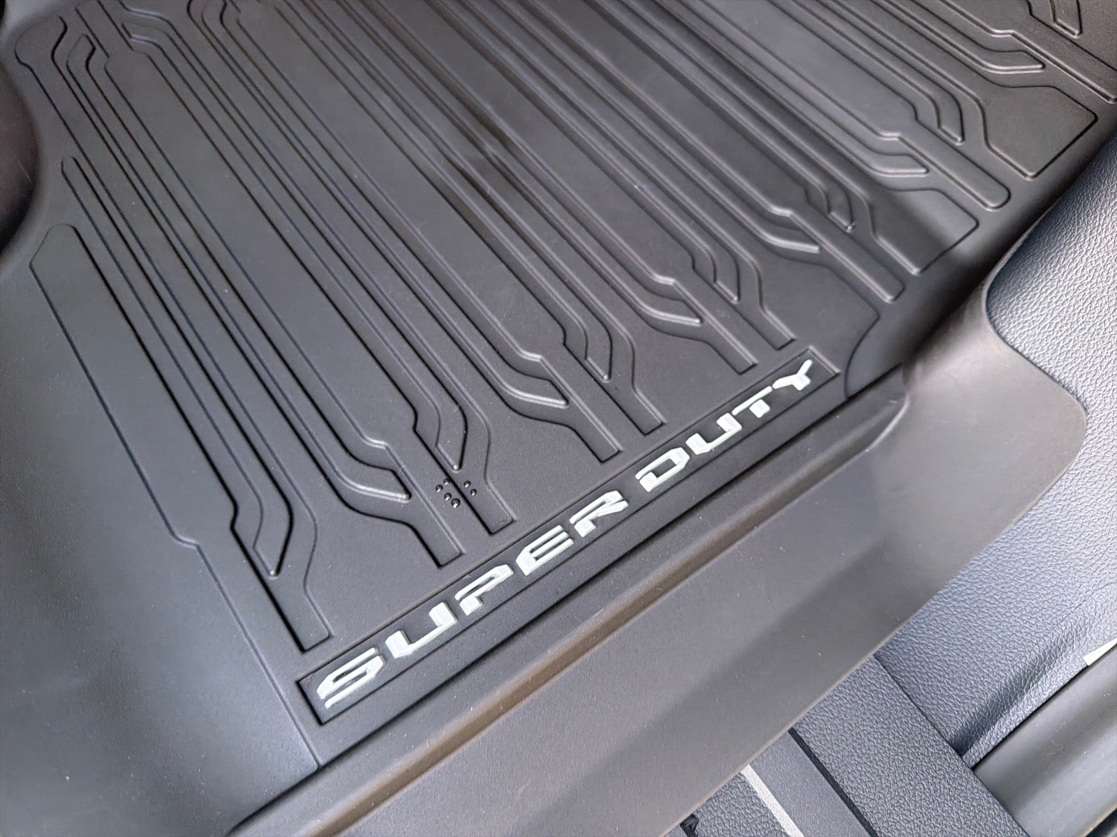 2026 Ford F-350 Super Duty Lariat