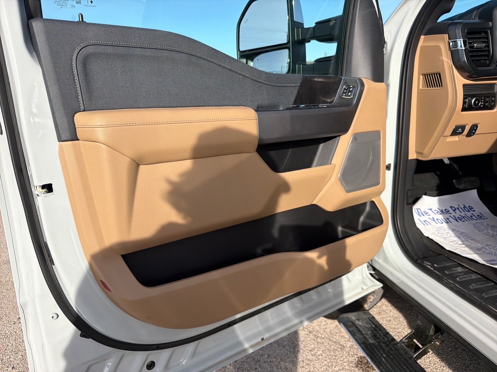 2026 Ford F-350 Super Duty Lariat