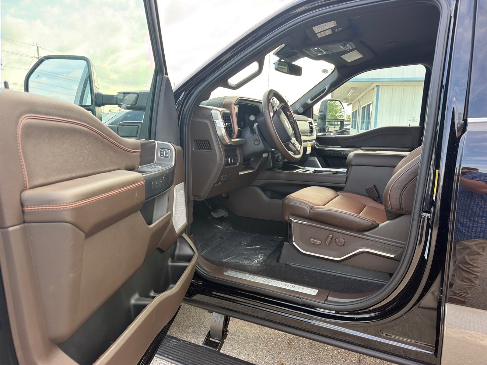2027 Ford F-350 Super Duty King Ranch
