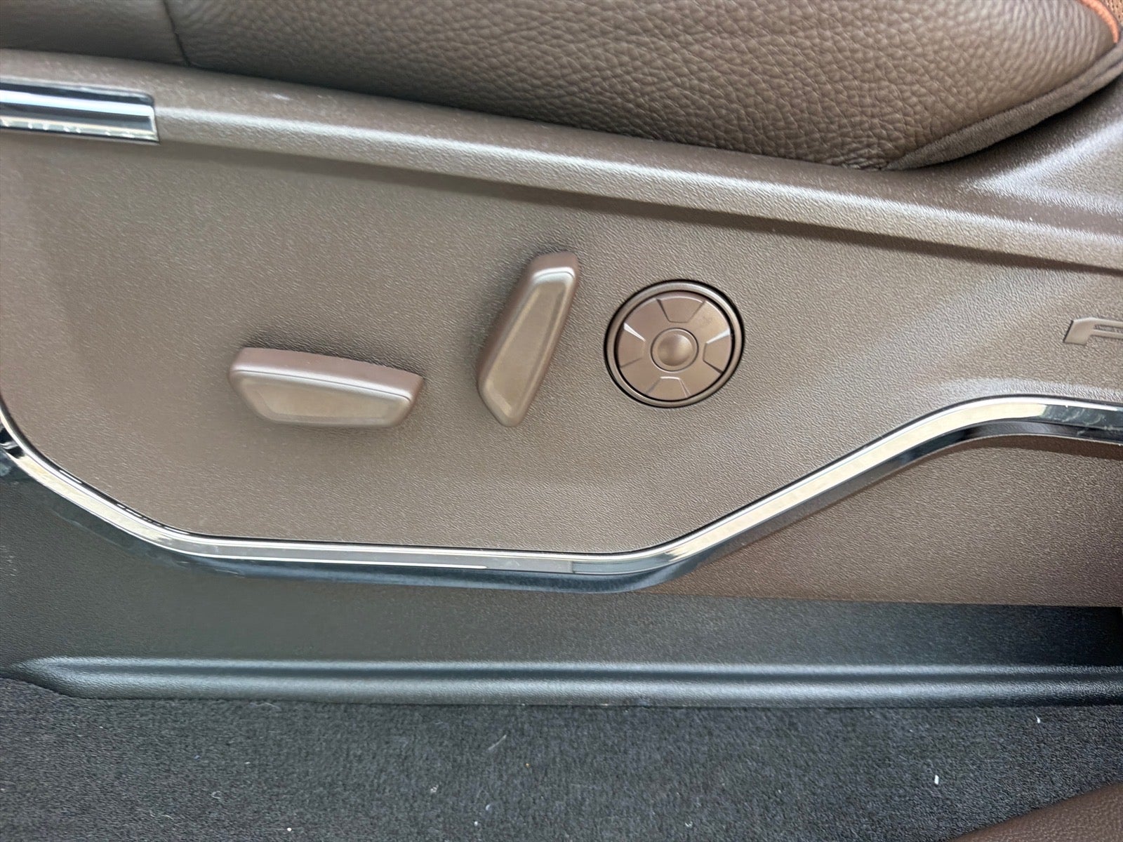 2027 Ford F-350 Super Duty King Ranch