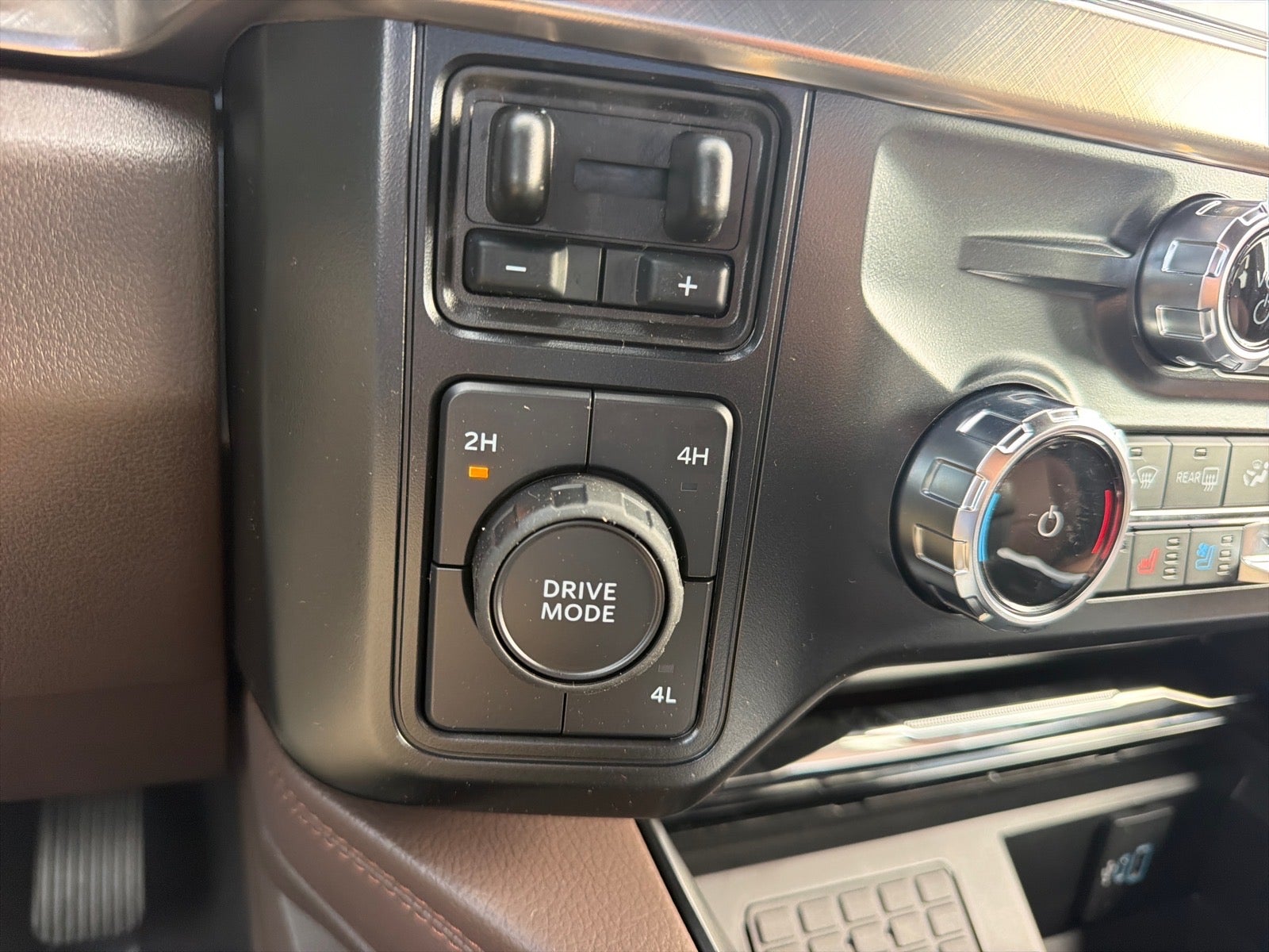 2027 Ford F-350 Super Duty King Ranch