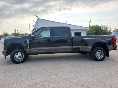 2027 Ford F-350 Super Duty King Ranch