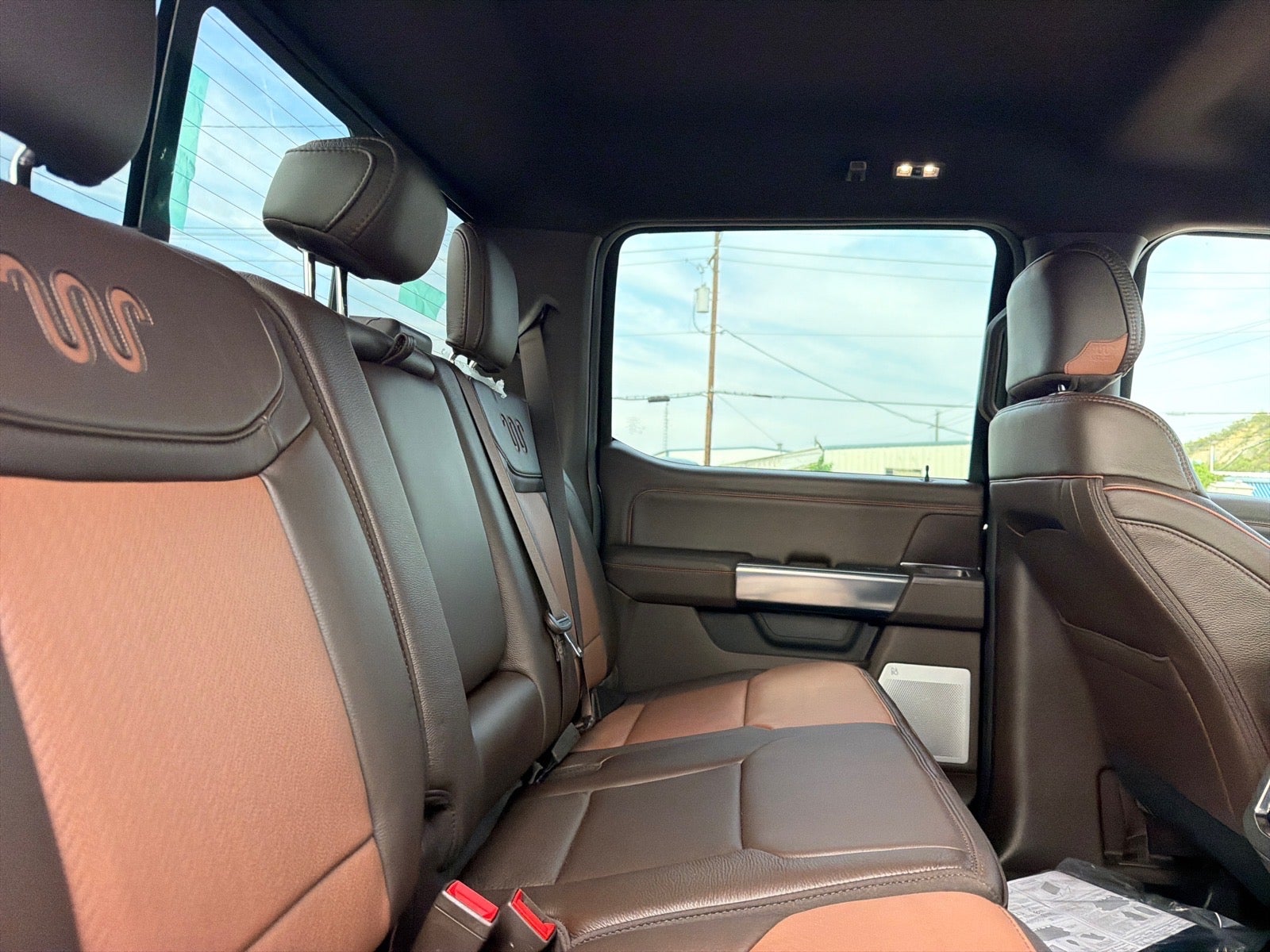 2027 Ford F-350 Super Duty King Ranch