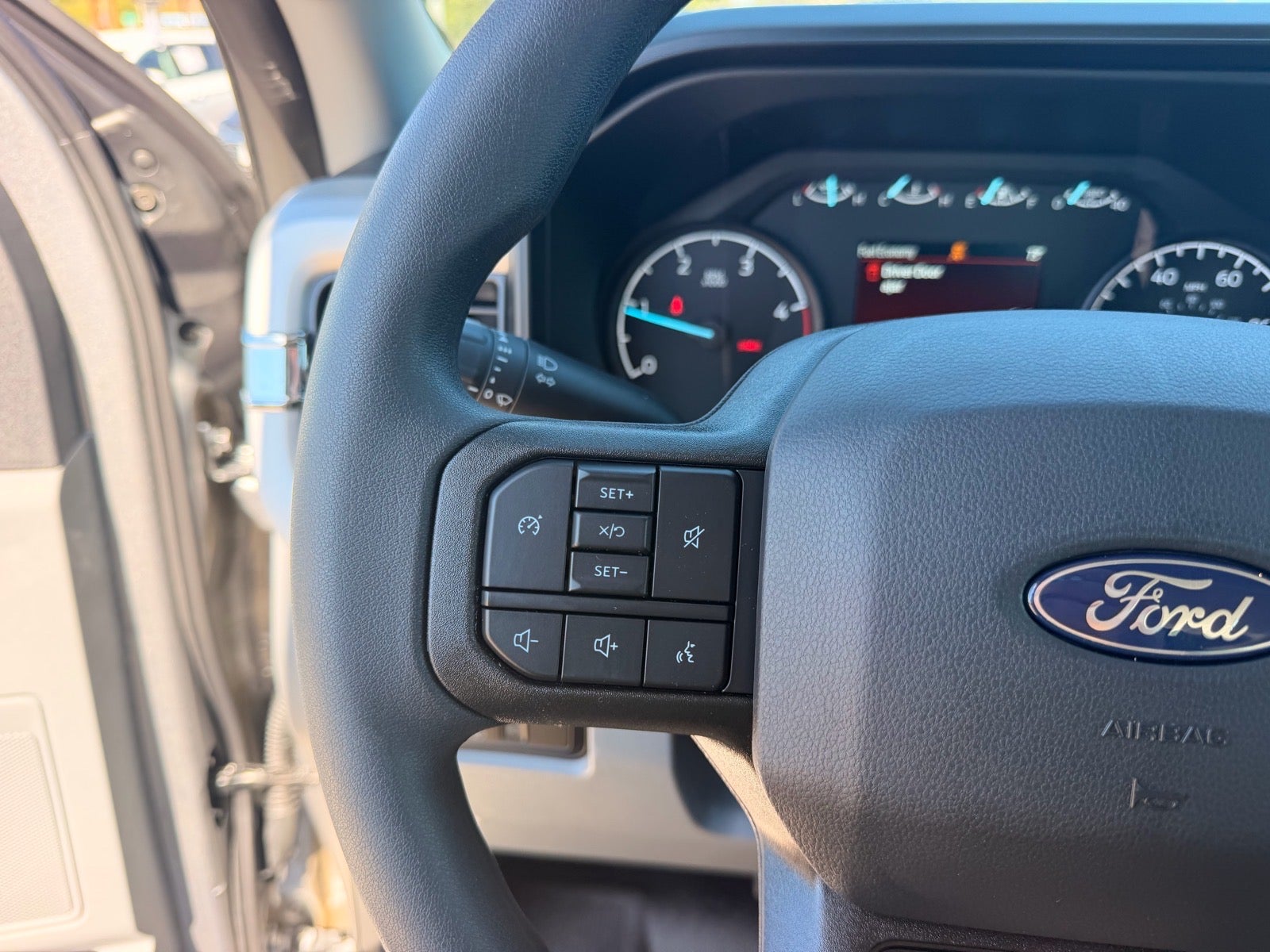 2027 Ford F-350 Super Duty XL