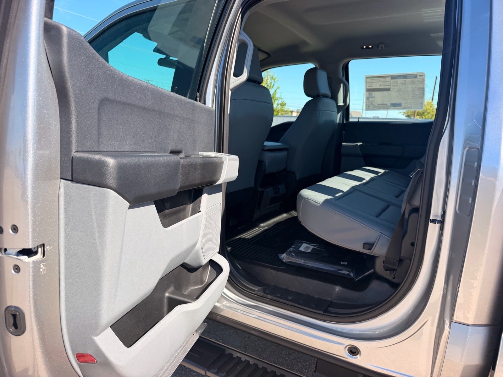 2027 Ford F-350 Super Duty XL