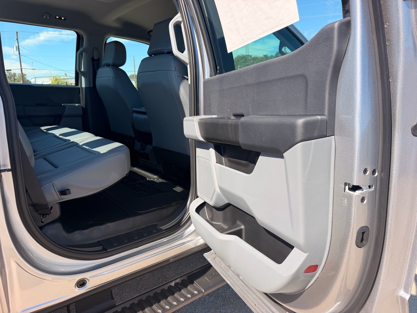 2027 Ford F-350 Super Duty XL