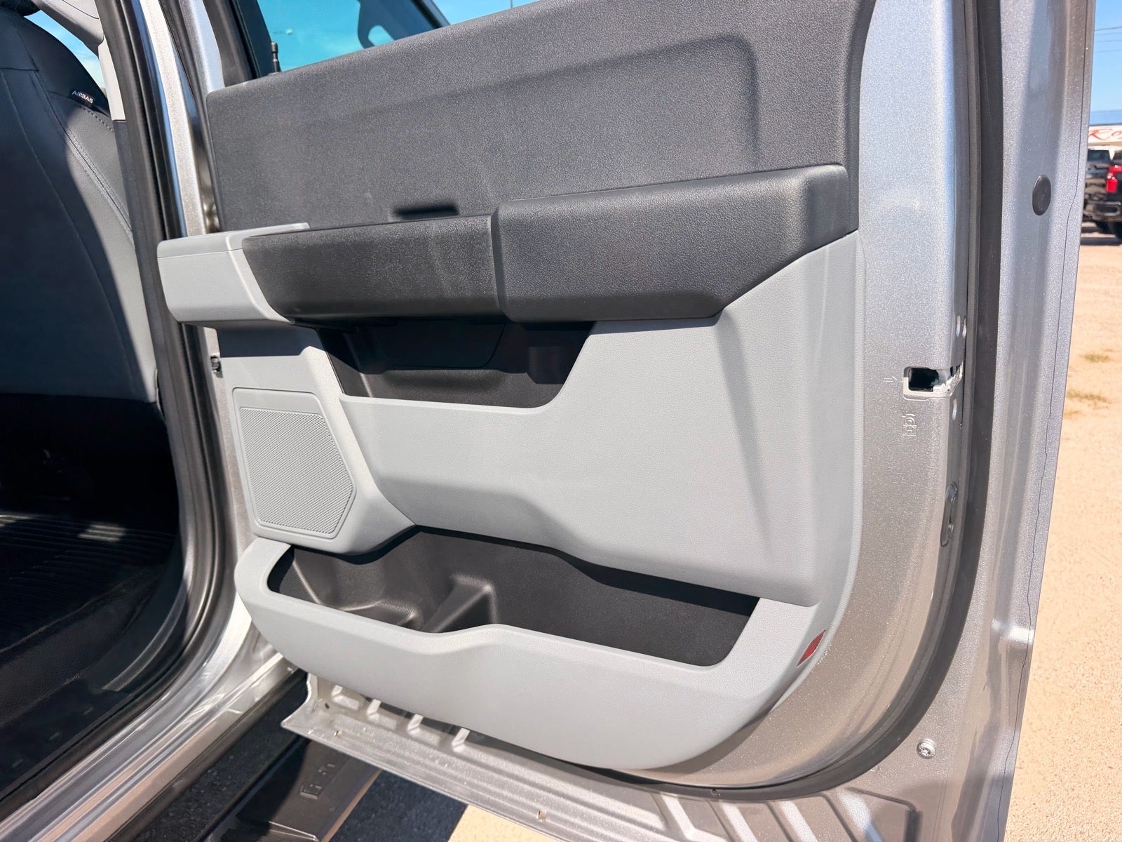 2027 Ford F-350 Super Duty XL