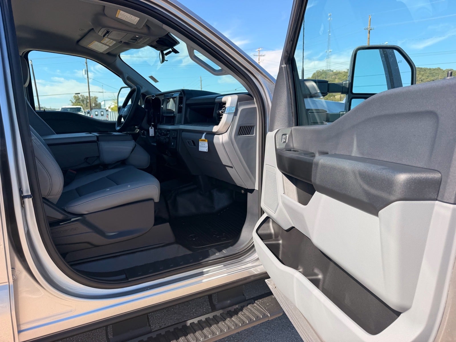 2027 Ford F-350 Super Duty XL