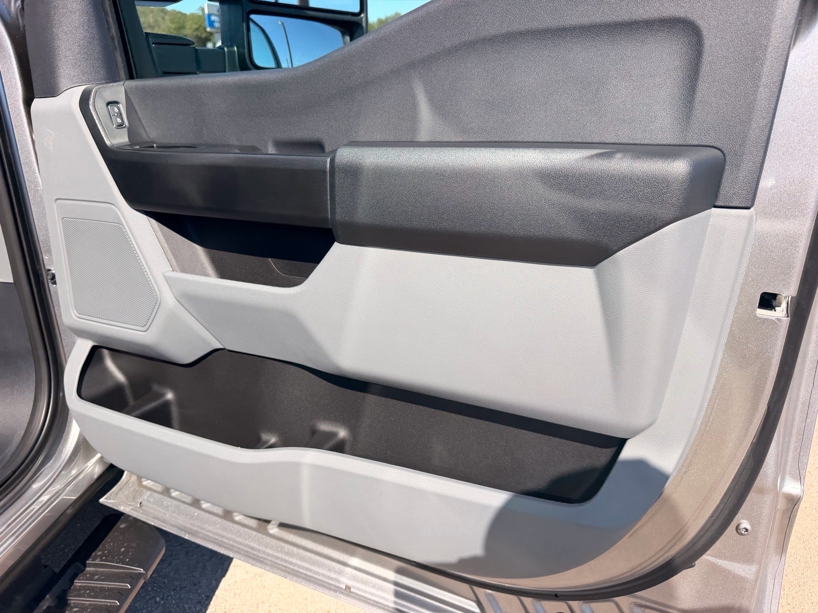 2027 Ford F-350 Super Duty XL