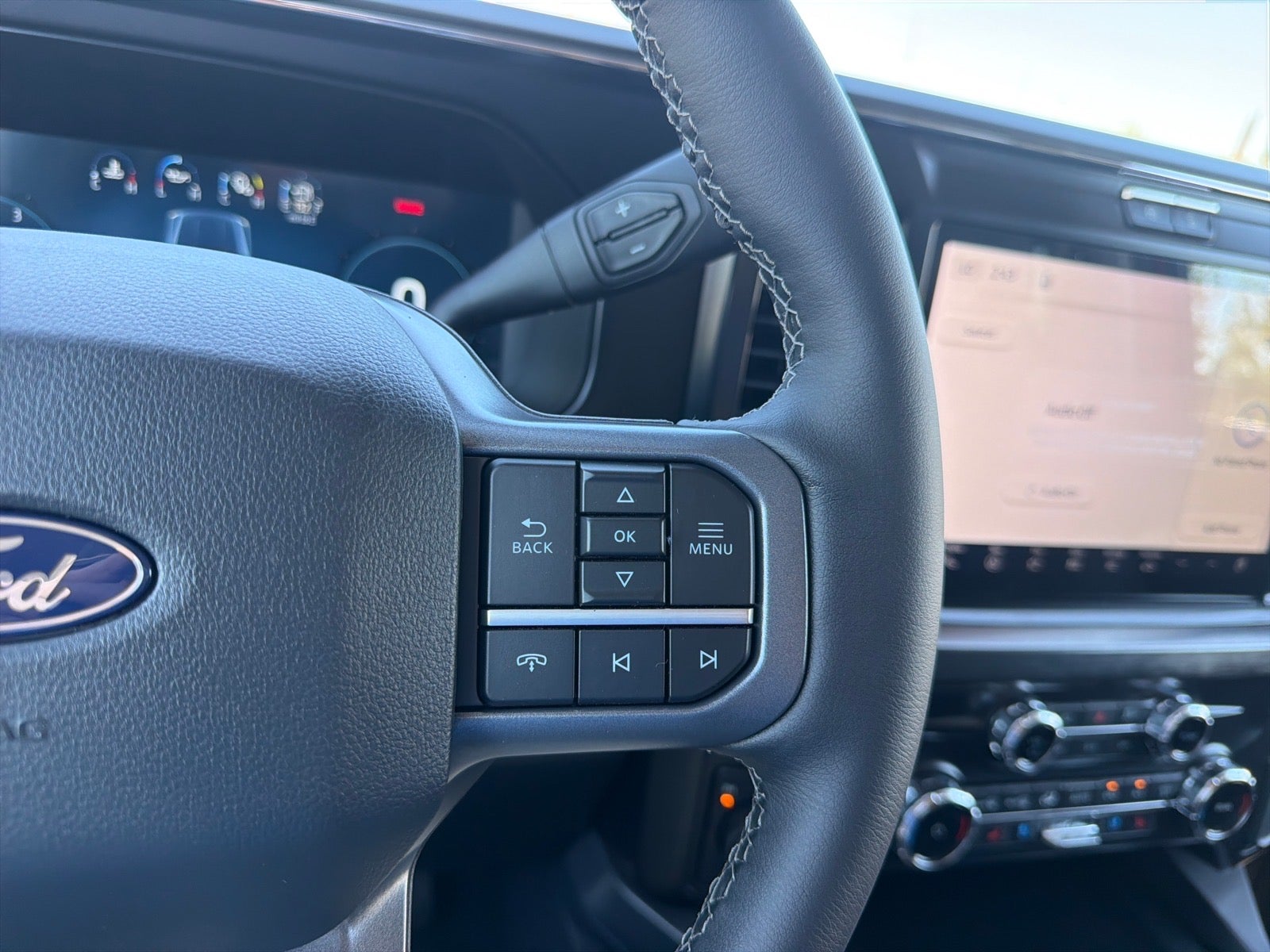 2027 Ford F-350 Super Duty Lariat
