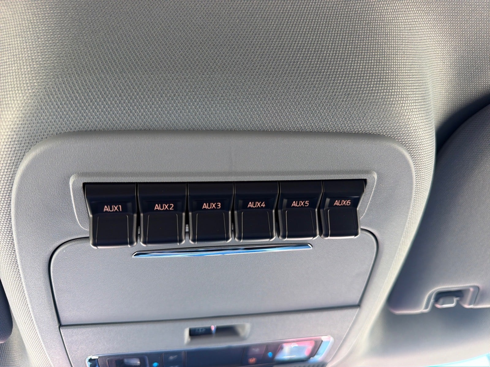 2027 Ford F-350 Super Duty Lariat