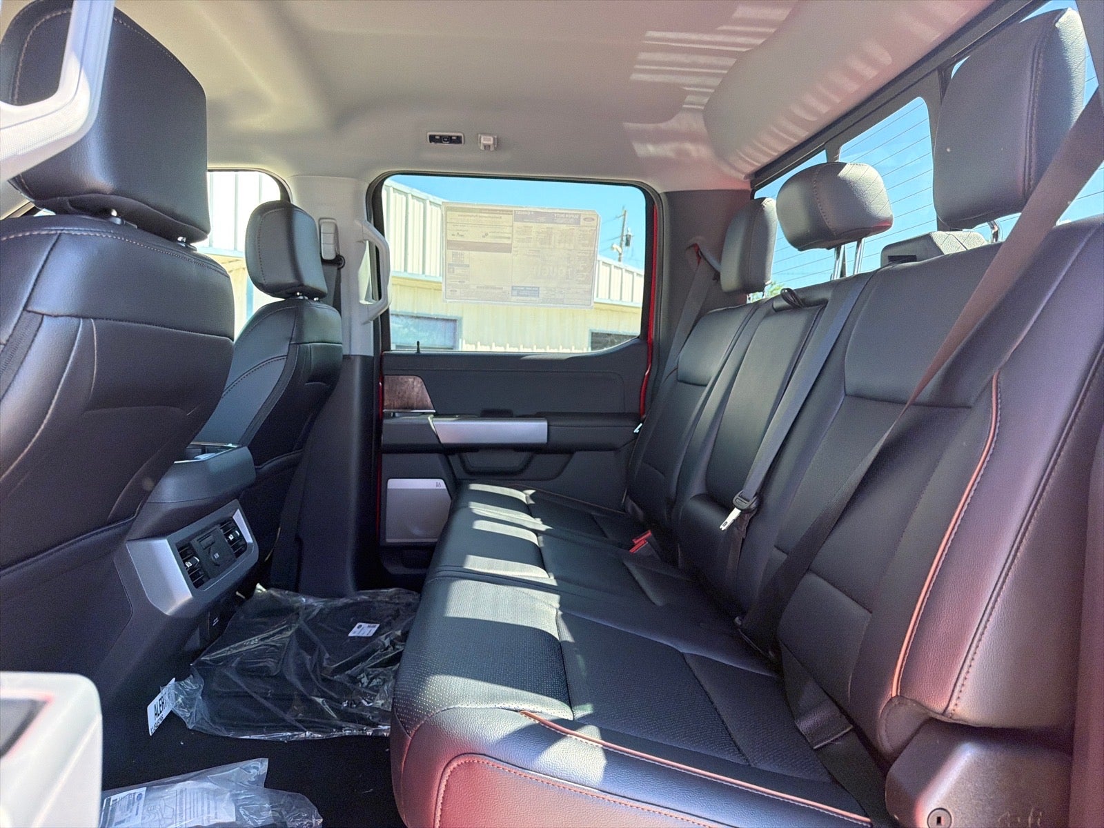 2027 Ford F-350 Super Duty Lariat