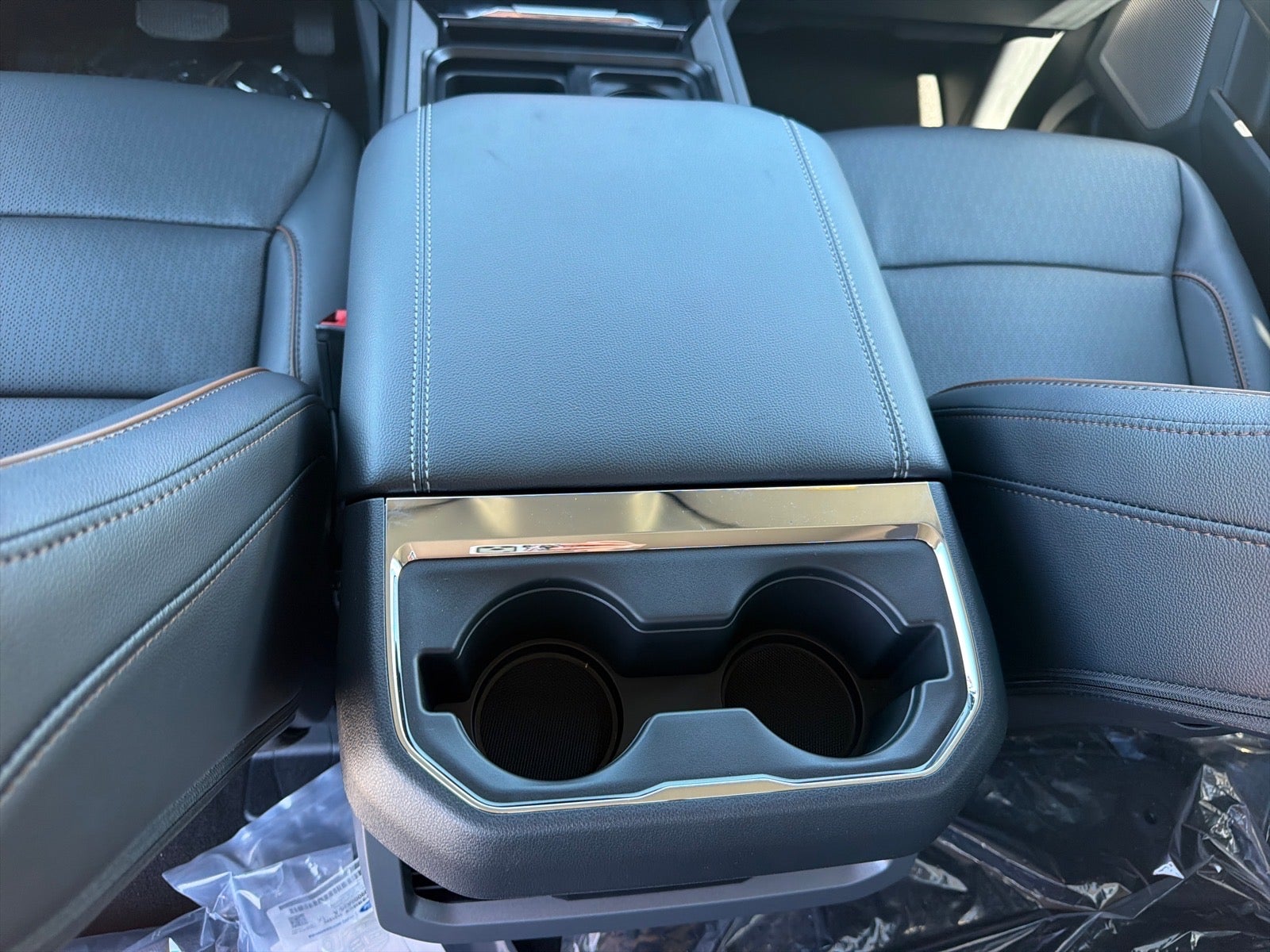 2027 Ford F-350 Super Duty Lariat