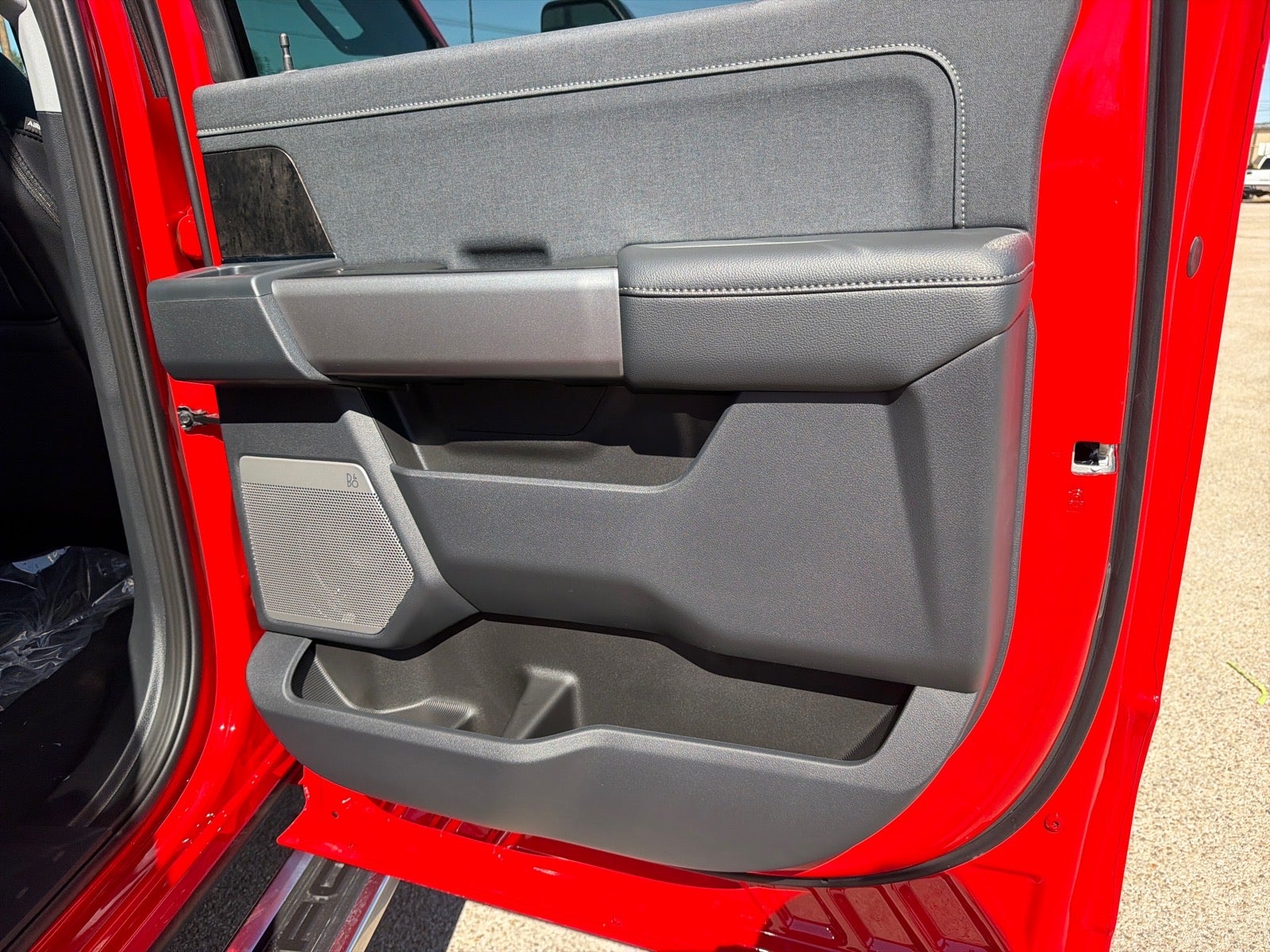 2027 Ford F-350 Super Duty Lariat