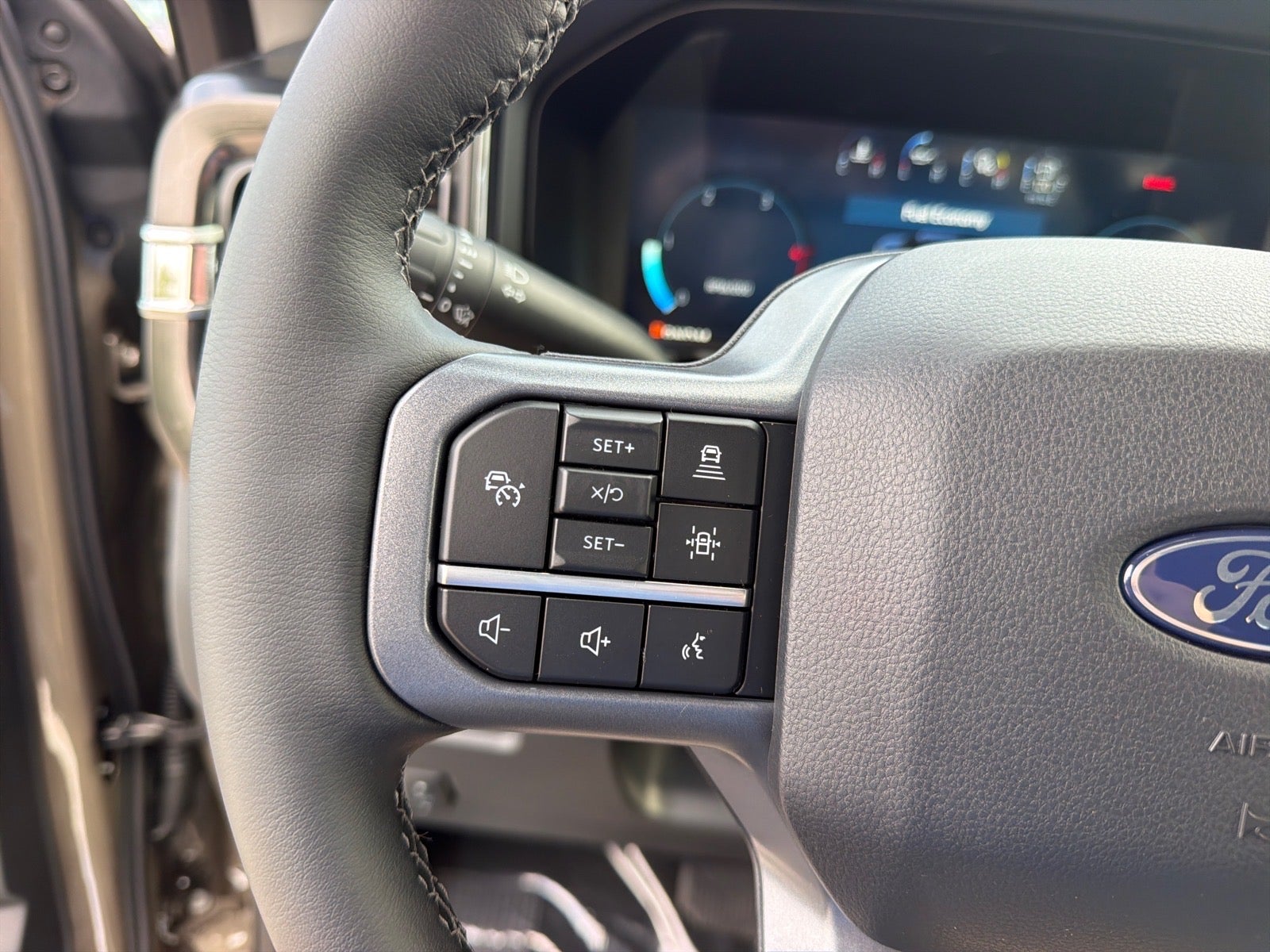 2027 Ford F-350 Super Duty Lariat