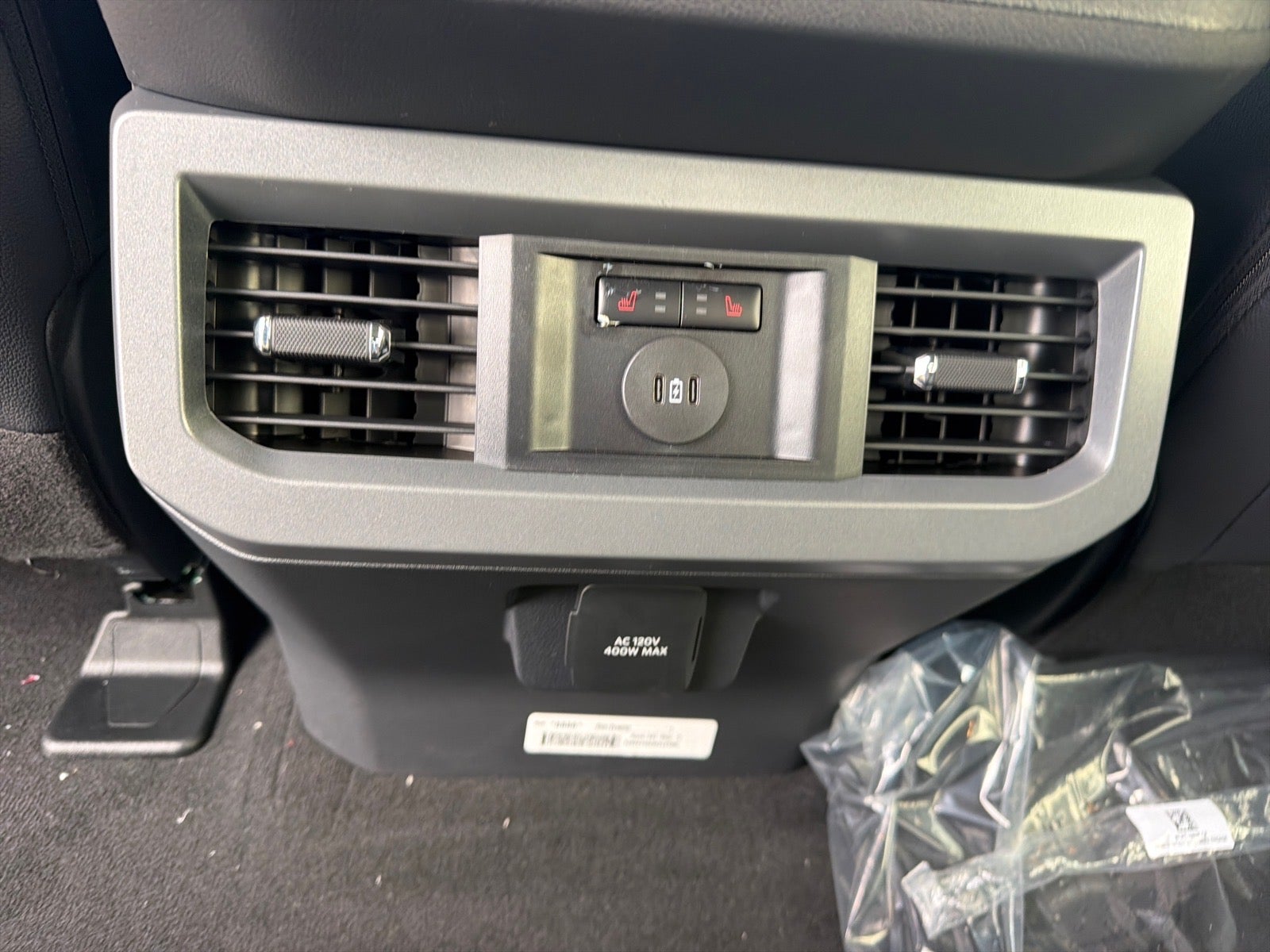 2027 Ford F-350 Super Duty Lariat