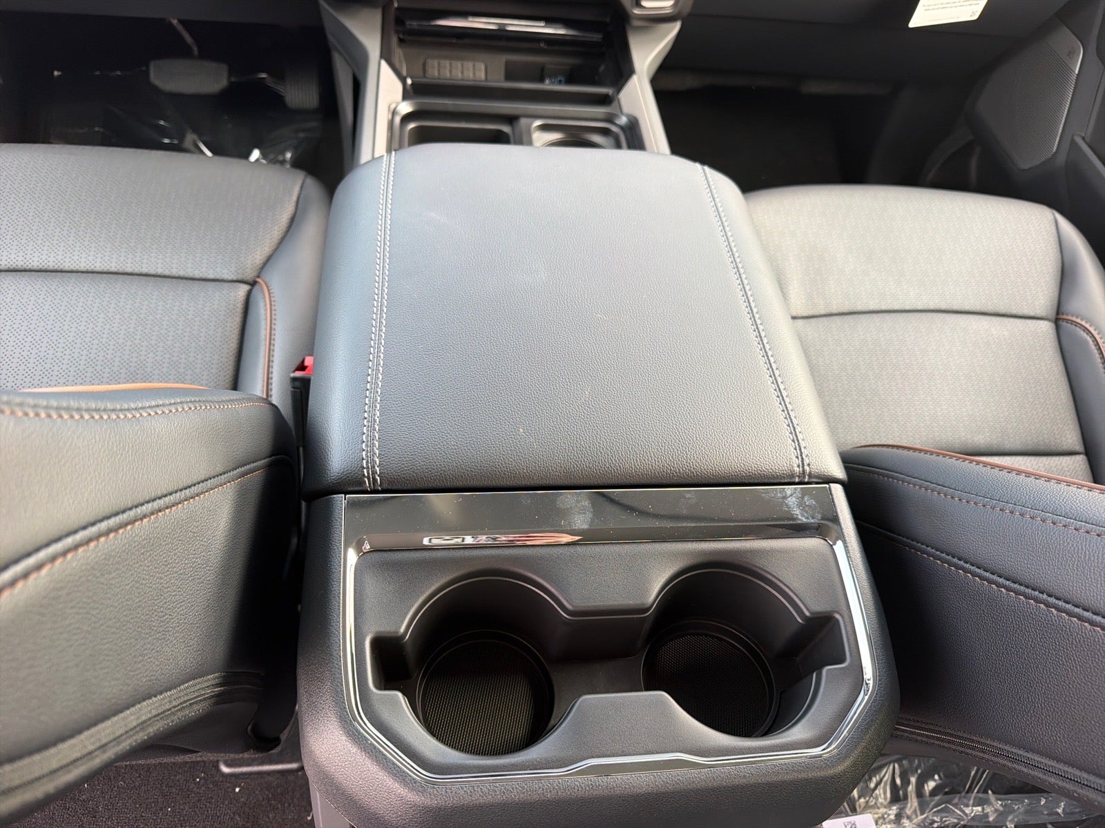 2027 Ford F-350 Super Duty Lariat