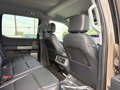 2027 Ford F-350 Super Duty Lariat