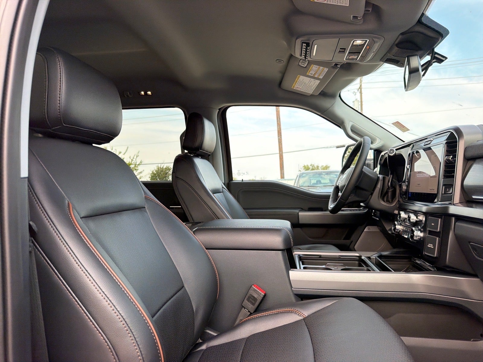 2027 Ford F-350 Super Duty Lariat