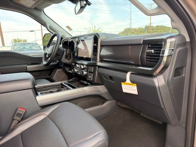 2027 Ford F-350 Super Duty Lariat