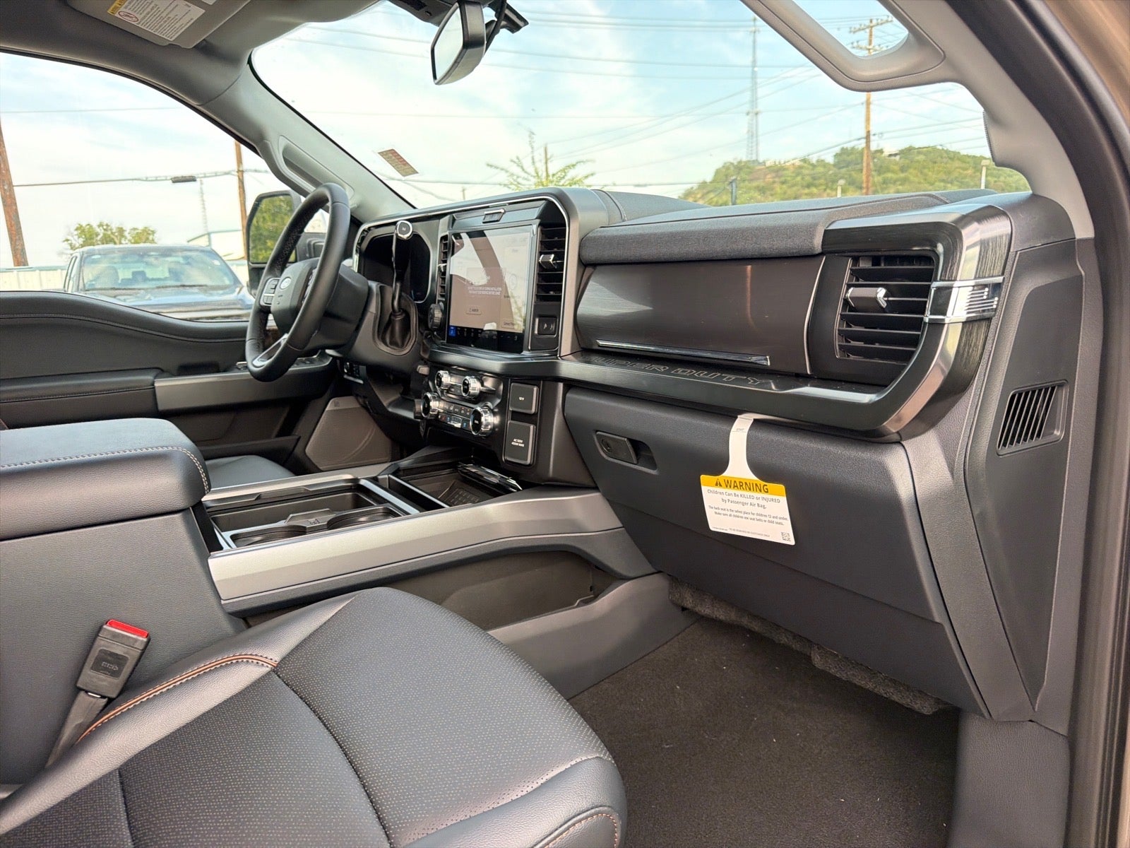 2027 Ford F-350 Super Duty Lariat