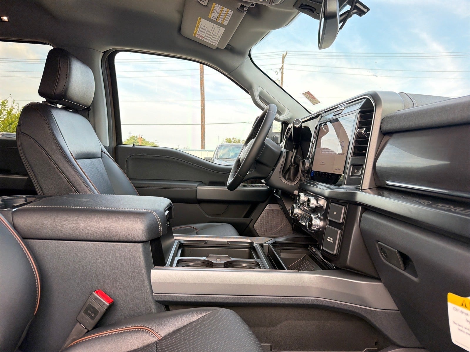 2027 Ford F-350 Super Duty Lariat