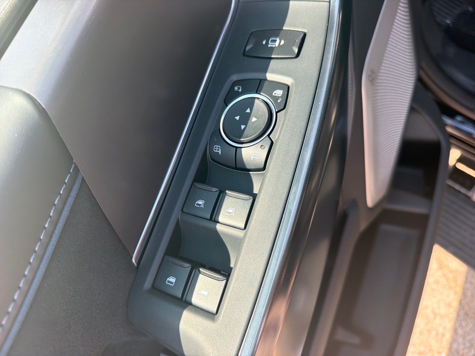 2027 Ford F-350 Super Duty Platinum