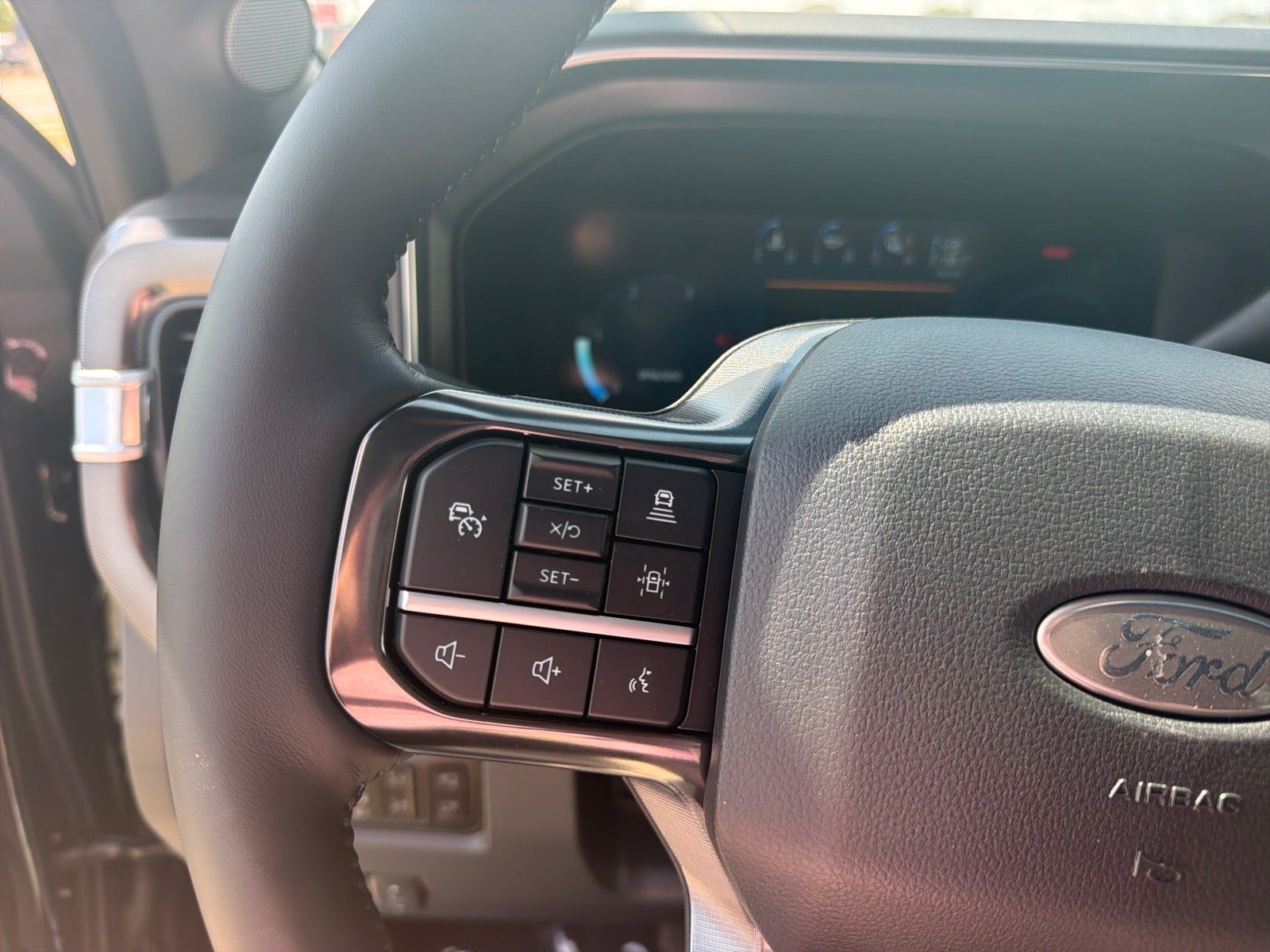2027 Ford F-350 Super Duty Platinum